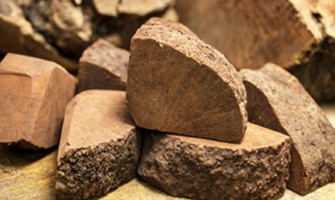 A pipa alapanyaga: a hanga gyökér és a Jean Claude pipák titkai