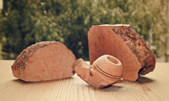 Tudjon meg többet a briar pipa készítésének sajátosságairól!