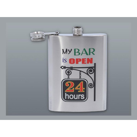 Szálcsiszolt króm színű rozsdamentes acél flaska, laposüveg 6 oz. = 1.77 dl - My Bar is Open felirattal