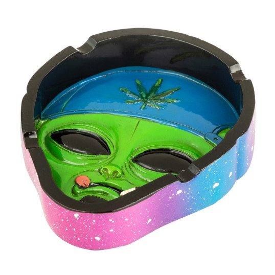 Alien polirezin hamutartó, 4 szál cigaretta részére, cigarettázó Alien-fej formával
