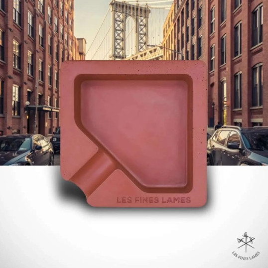 MONAD - Beton hamutartó - Piros - Les Fines Lames - Egy szivar részére