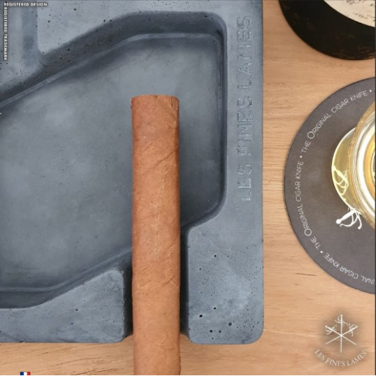 MONAD - Beton hamutartó - Antracit - Les Fines Lames - Két szál szivar részére