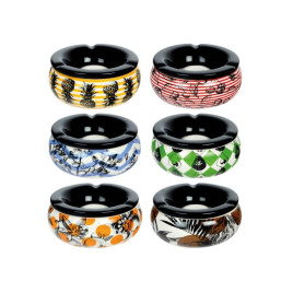 Közepes méretű kerámia hamutartó - Egész doboz