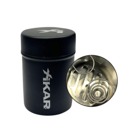 Xikar autós szivar hamutál beépített szivartartó ráccsal fekete színű - fedéllel - OUTLET