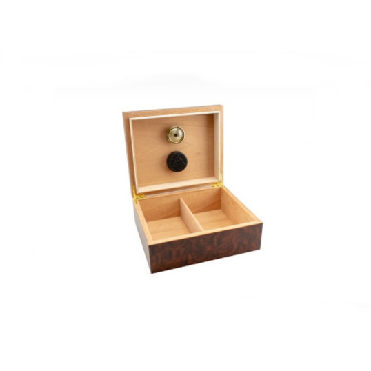 Faro humidor 20-25 szál szivar részére, cédrusfa belső rész, párásítóval, hygrométerrel, barna színű