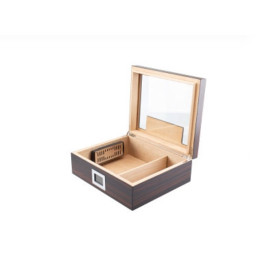 Faro humidor szett 30-40 szál szivar részére, cédrusfa belső, párásítóval, digitális hygrométerrel, dupla pengés szivarvágóval, szivar hamutartóval