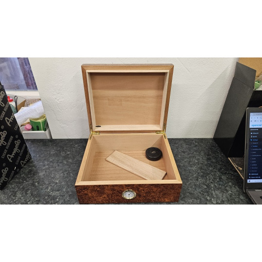 Angelo gyökérmintás humidor 40 szál szivar részére, cédrusfa belső, párásító, külső analóg hygrométer - OUTLET-2