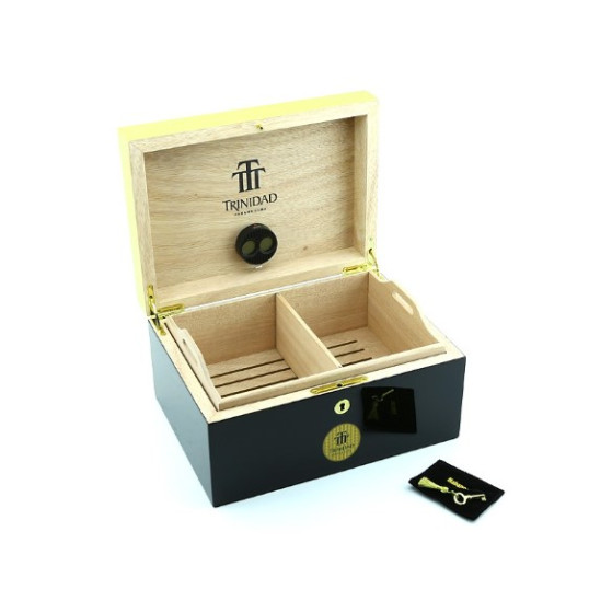 Trinidad - lakkozott fekete és sárga spanyol cédrusfa humidor kb 70 szál szivar részére