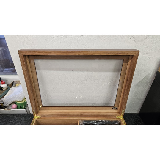 Angelo gasztro humidor 80-100 szál szivar részére, matt cseresznye színű, üvegtető, cédrusfa belső, párásító, analóg hygrométer - OUTLET-2