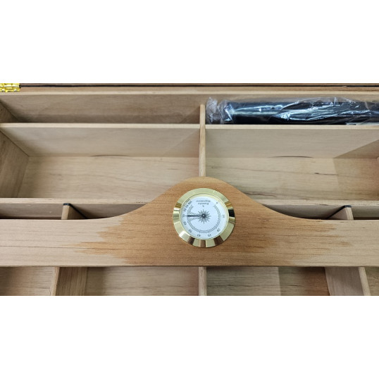 Angelo gasztro humidor 80-100 szál szivar részére, matt cseresznye színű, üvegtető, cédrusfa belső, párásító, analóg hygrométer - OUTLET-2