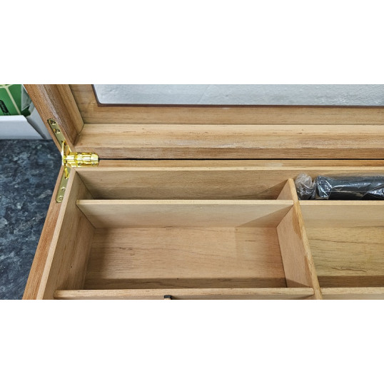 Angelo gasztro humidor 80-100 szál szivar részére, matt cseresznye színű, üvegtető, cédrusfa belső, párásító, analóg hygrométer - OUTLET-2