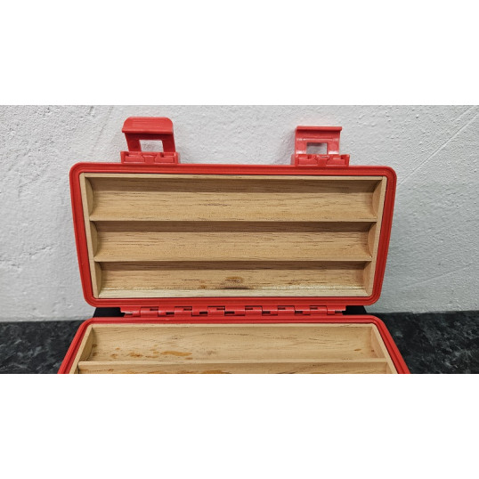 Angelo piros színű, műanyag utazó humidor, cédrusfa belsővel - OUTLET-2