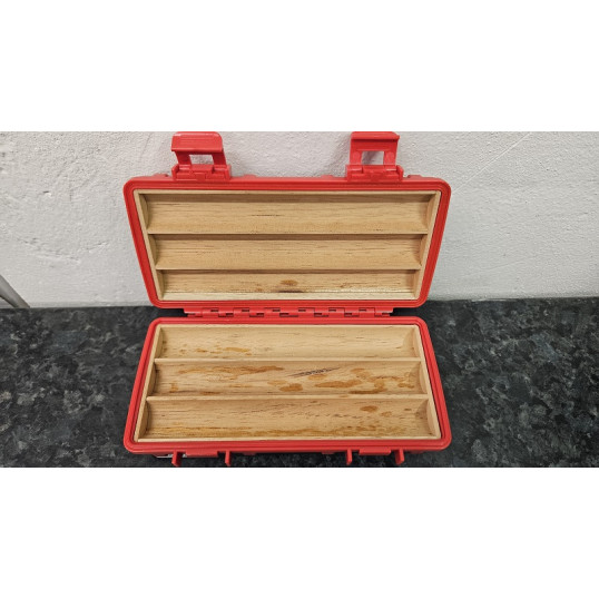 Angelo piros színű, műanyag utazó humidor, cédrusfa belsővel - OUTLET-2