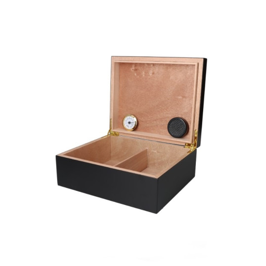 Humidor cédrusfa szivartároló, párásítóval, digitális hygrométerrel, 30-60 szál szivar részére,  - Angelo