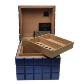 Colibri Heritage Cube humidor 40-50 szál szivar számára, kék színű, digitális hygrométerrel