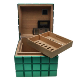 Colibri Heritage Cube humidor 40-50 szál szivar számára, zöld színű, digitális hygrométerrel