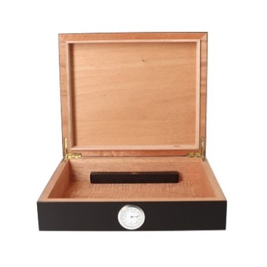 Germanus Humidor fekete színű, 30 szál szivar részére, cédrusfa belsővel, párásítóval, hygrométerrel 