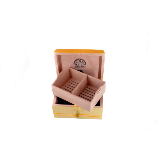 H.Upmann - krémszínű és sárga spanyol cédrusfa humidor kb 70 szál szivar részére