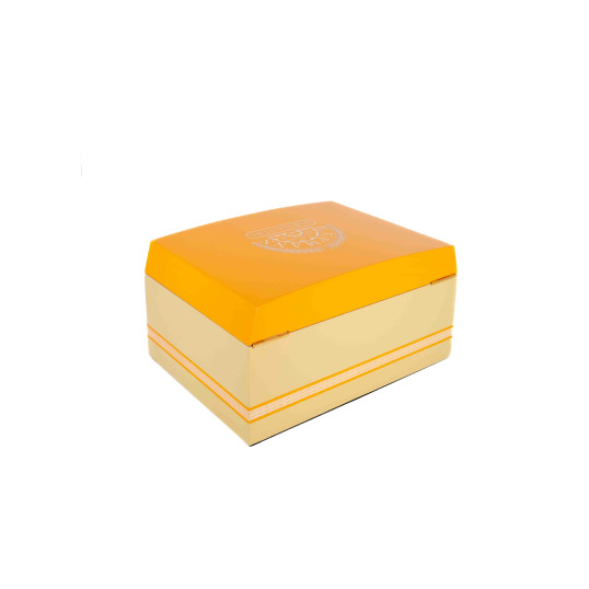 H.Upmann - krémszínű és sárga spanyol cédrusfa humidor kb 70 szál szivar részére