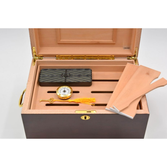 Deauville szivardoboz 100 szál szivar részére, dohánylevél mintás, fogantyúval és kivehető tálcával OUTLET