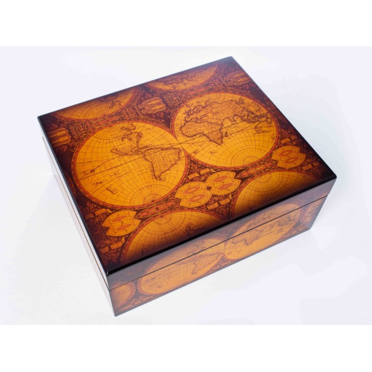 Capri Old World humidor a Humidor Supreme®-től – 25–30 szál szivar részére, világtérkép mintás cédrusfa szivardoboz