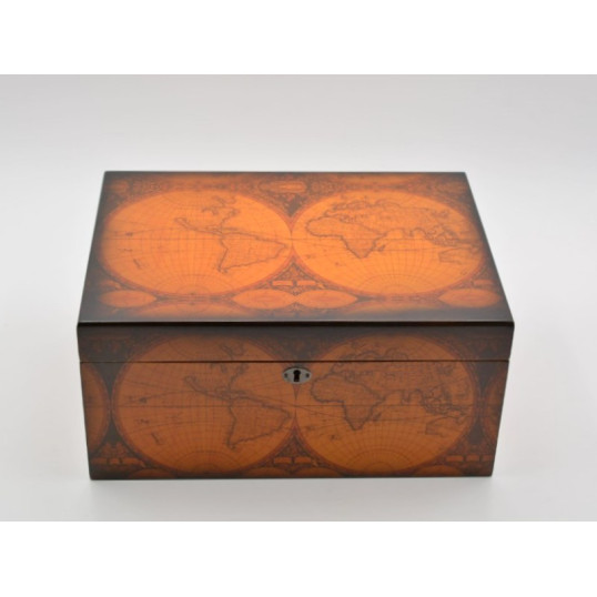 Humidor 100 szál szivar részére, kivehető tálcával és gravírozható táblával - Old World