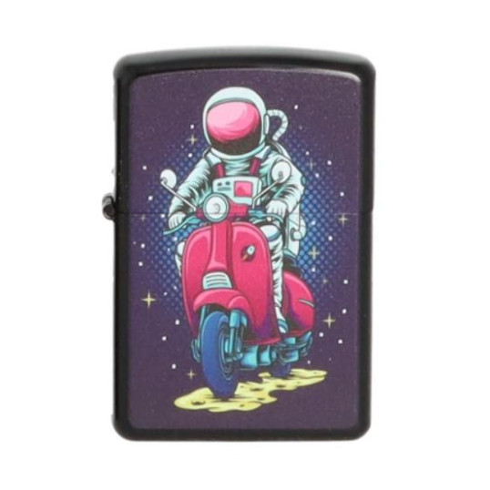 Angel Benzines öngyújtó fekete színű - Piros robogón ülő asztronautát ábrázoló mintával