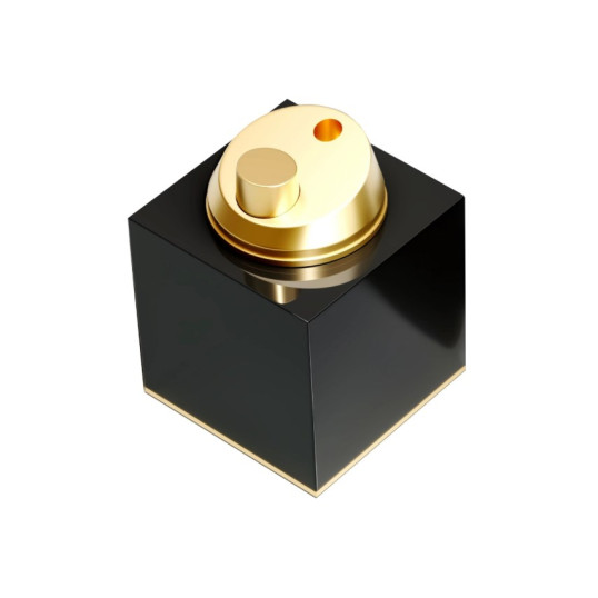 Adorini luxus asztali szivaröngyújtó – magasfényű fekete lakkozott fa, arany színű részletekkel, egylángos jet láng