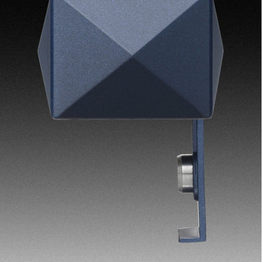 Colibri Quasar II Hand Held modell, kettes Jet lánggal égő, sötétkék színű szivar öngyújtó, beépített szivarfúróval