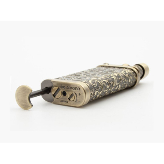 IM Corona Old Boy pipagyújtó beépített pipa tömködővel - Antikolt sárgaréz
