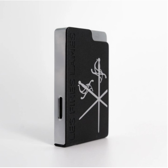 Les Fines Lames szúrólángos szivargyújtó - Fekete színű