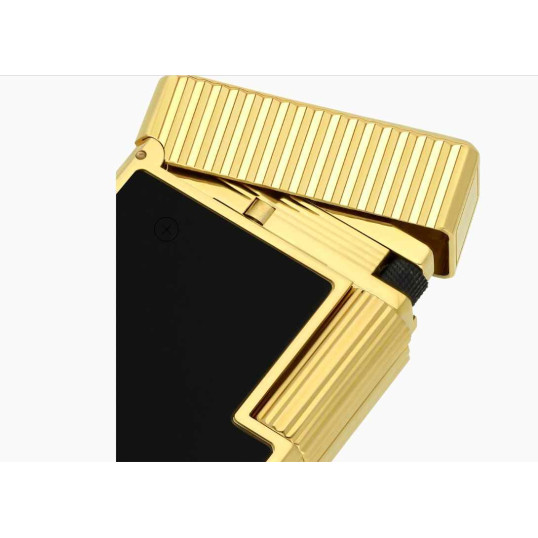 S.T. Dupont Ligne 1 öngyújtó – fekete fényes természetes lakk, függőleges guilloché mintázat, sárga-arany bevonat
