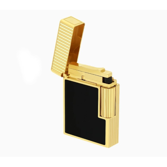 S.T. Dupont Ligne 1 öngyújtó – fekete fényes természetes lakk, függőleges guilloché mintázat, sárga-arany bevonat