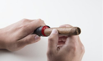 Vajon tényleg jobb az elektromos öngyújtó?