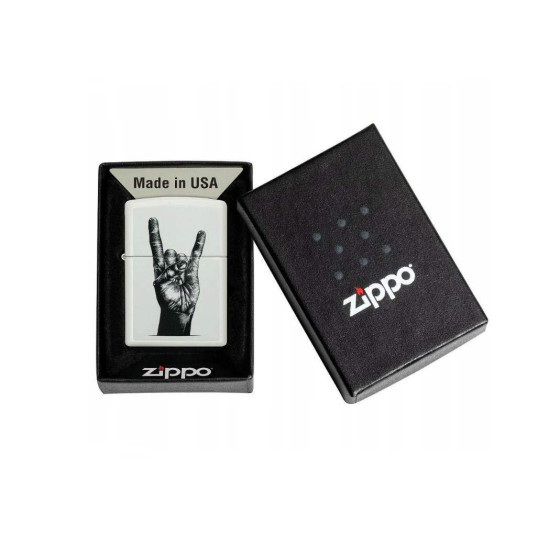 Zippo Benzines Vihargyújtó – Matt fehér „Rock Hand” mintával