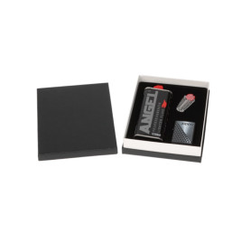 Zippo ajándék szett – Fekete-ezüst színű hatszög mintás benzines öngyújtó, 125 ml benzin és tűzkő készlet díszdobozban