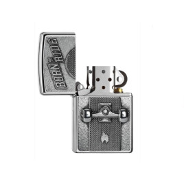 Zippo Born to Ride szálcsiszolt króm benzines öngyújtó – 3D hatású gördeszka mintával