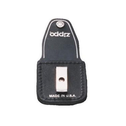 Zippo öngyújtótartó, fekete bőrből, övre csatolható, kapoccsal zárható