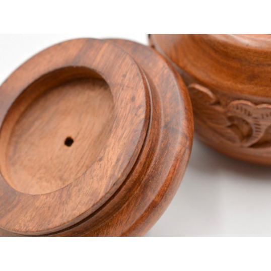 Kézzel faragott pipadohány tartó, barna szezámfa 