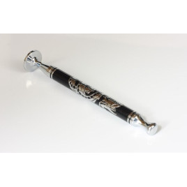 Rattrays Thin Caber Dragon, pipatömködő kihúzható pipa szurkálóval fekete/króm színű - sárkány mintával