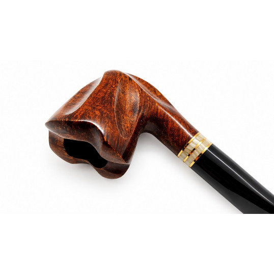 Angelo freehand pipa – 9 mm filteres, különleges barna freehand fejjel, fekete enyhén hajlított szárral, tripla aranyszínű díszgyűrűvel
