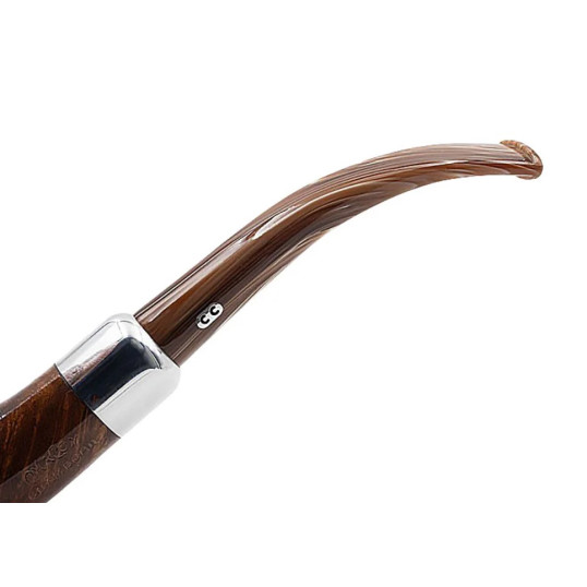 Chacom Chambord Unie barna színű gyökér mintás, dublin formájú, briar gyökér pipa, krém színű akril szárral, ezüst színű gyűrűvel