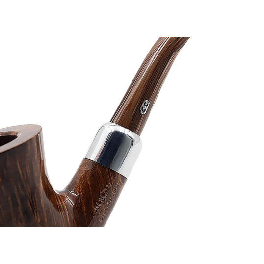 Chacom Chambord Unie barna színű gyökér mintás, dublin formájú, briar gyökér pipa, krém színű akril szárral, ezüst színű gyűrűvel