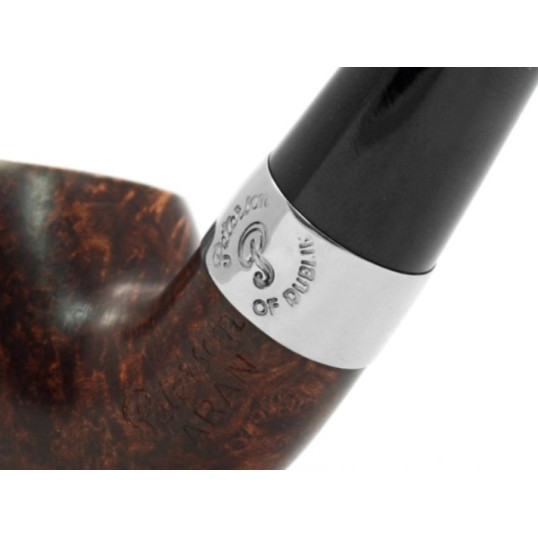 Peterson Aran 03 barna polírozott bent apple pipa – 9 mm filteres, fishtail szopókával