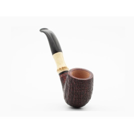 Rattray s Bamboo Bent Sandblast Red homokfúvott hangagyökér pipa 9mm filterrel - Vörösesbarna színű