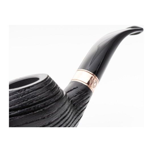 Rattray’s Distillery G Black 105 Bulldog / Rhodesian formájú körisfa pipa grafit betéttel 9mm-es filterrel enyhén hajlított szárral