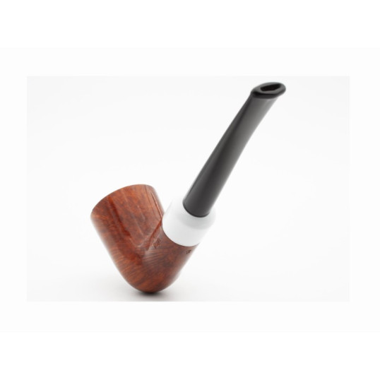 White Elephant Kenya Terracotta 13 hanga gyökérből készült barna színű pipa - Dublin típusú