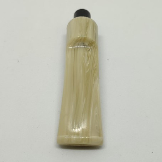 Pipacsutora, hajlított, nyerges, csontszínű csurgatott, akril pipa szopóka - 28