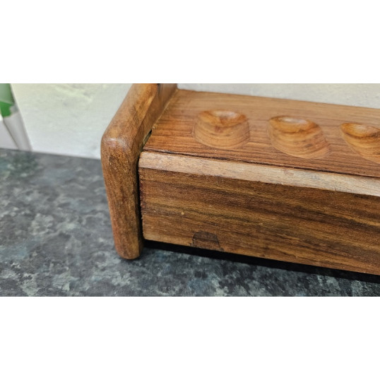 Sötétbarna szezámfa pipatartó 6 pipához – fiókkal, falra is rögzíthető - OUTLET-2