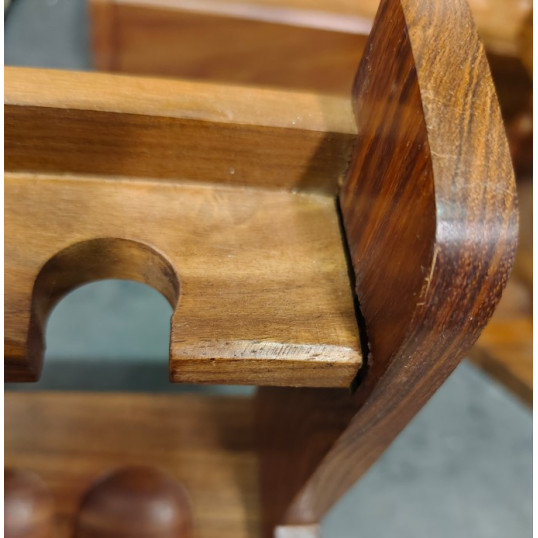 Sötétbarna szezámfa pipatartó 8 pipához – fiókkal, réz fogantyúval - OUTLET-1